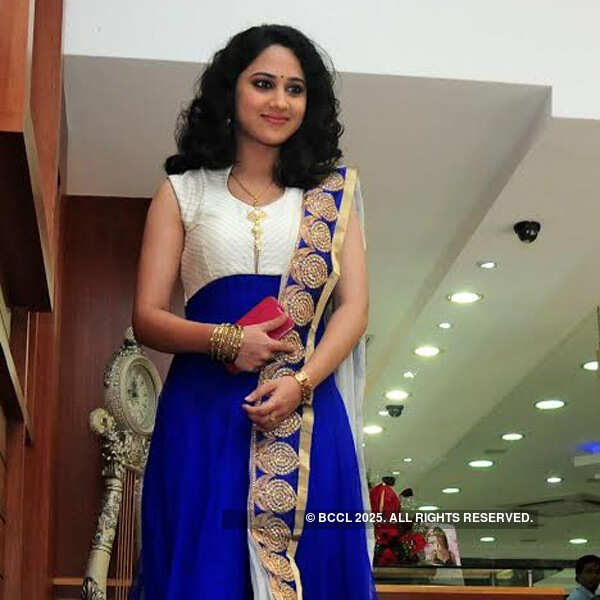 Miya at a jewellery event