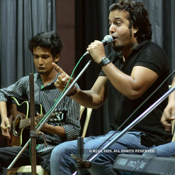 Popular-Hindi-Rock-band-Sixthveda.jpg