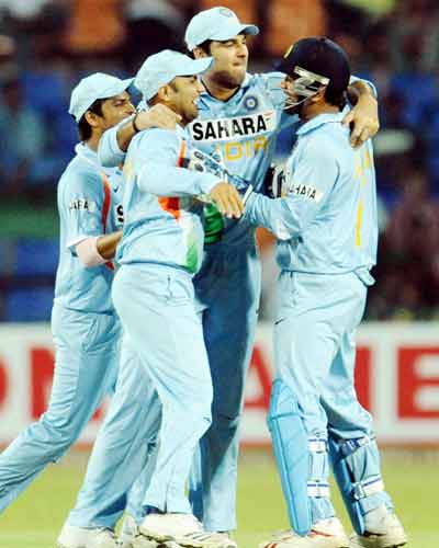 4th ODI: India beat Lanka