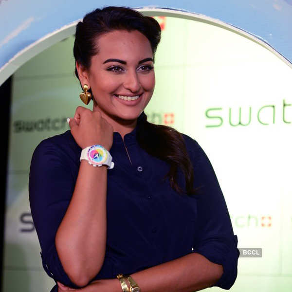 Sonakshi unveils Swatch's new collection
