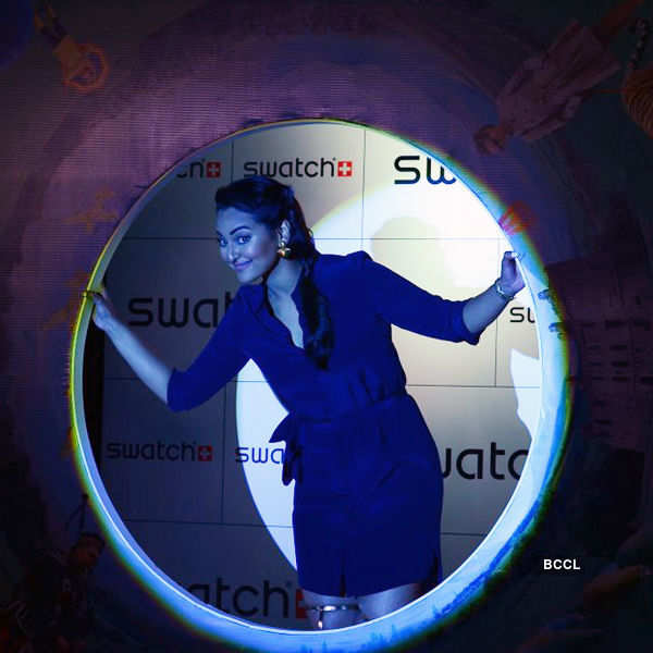 Sonakshi unveils Swatch's new collection
