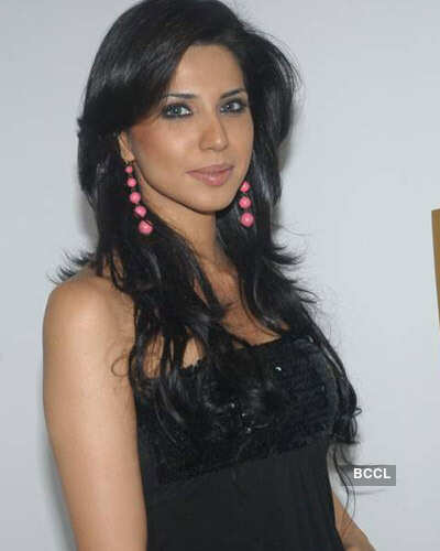 Ek Second: On the sets