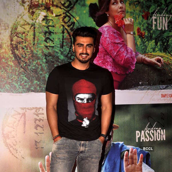 Finding Fanny: Premiere