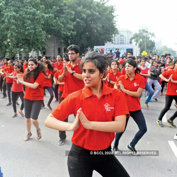 Ganesh Chaturthi meets B'wood ar Raahgiri