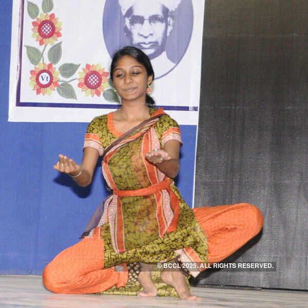 Clean & Clear Fresh Face 2014