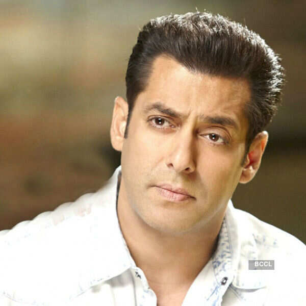 Salman Khan-Happy Birthday Salman Khan: Rare pics- The Etimes ...