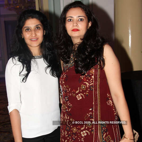 PREETHA-&-POOJA_resize.jpg