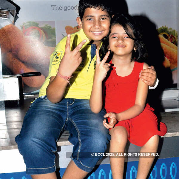 Gogol Er Kirti: Premiere