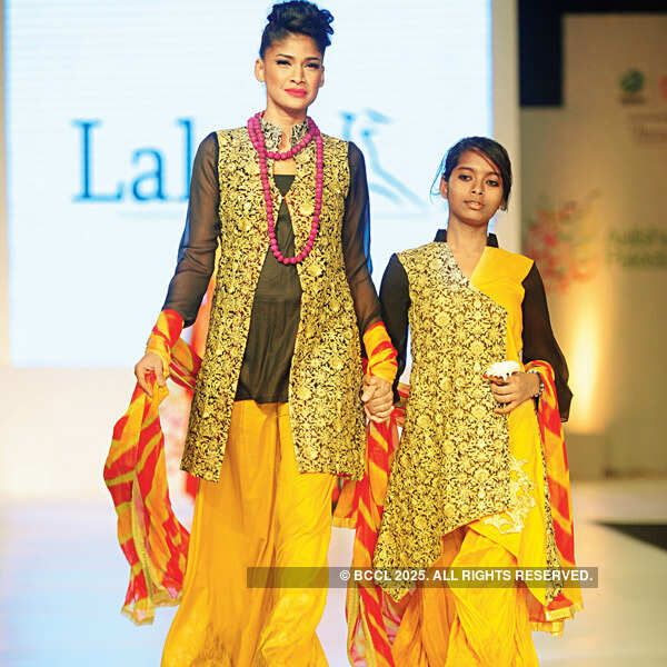 Socialites @ Pakistani lifestyle exhibition