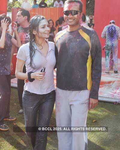 Holi goes hot 'n' wet