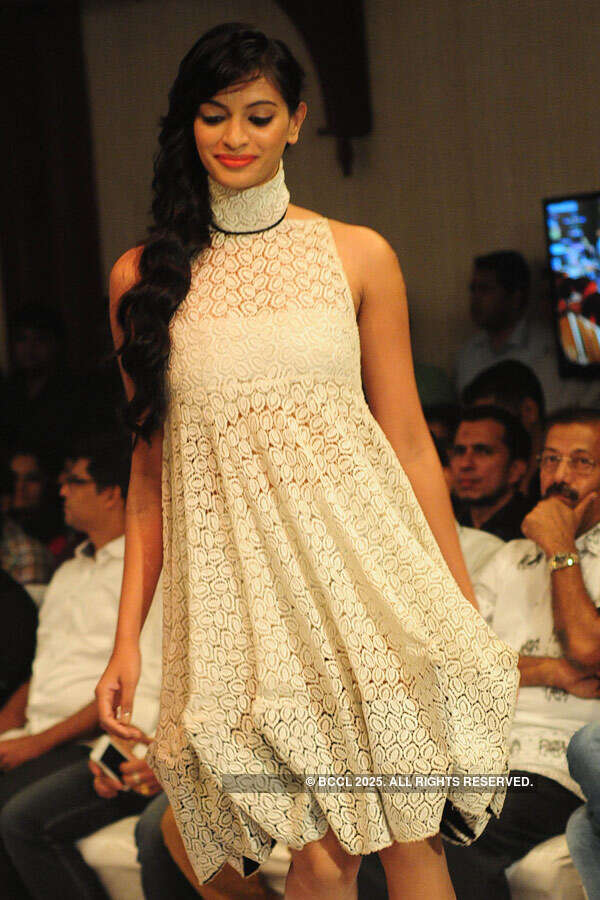 Parvathy Omanakuttan @ Kochi Fashion Week