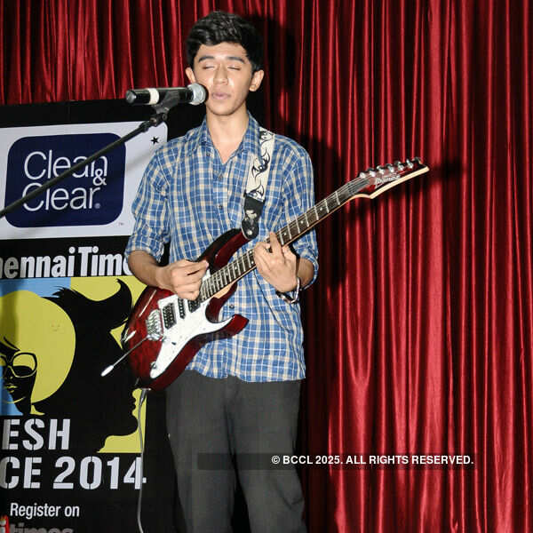 Clean & Clear Fresh Face 2014