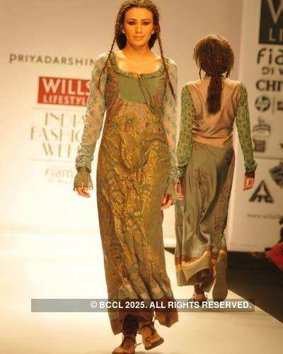 Shipra Malik presents a creation by designer Priyadarshini Rao during ...