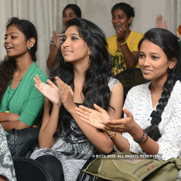 Clean & Clear Fresh Face 2014