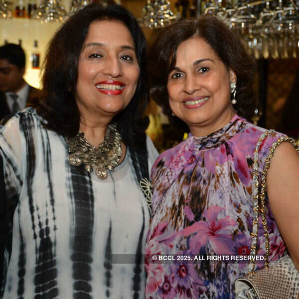 Ladies bond over lunch