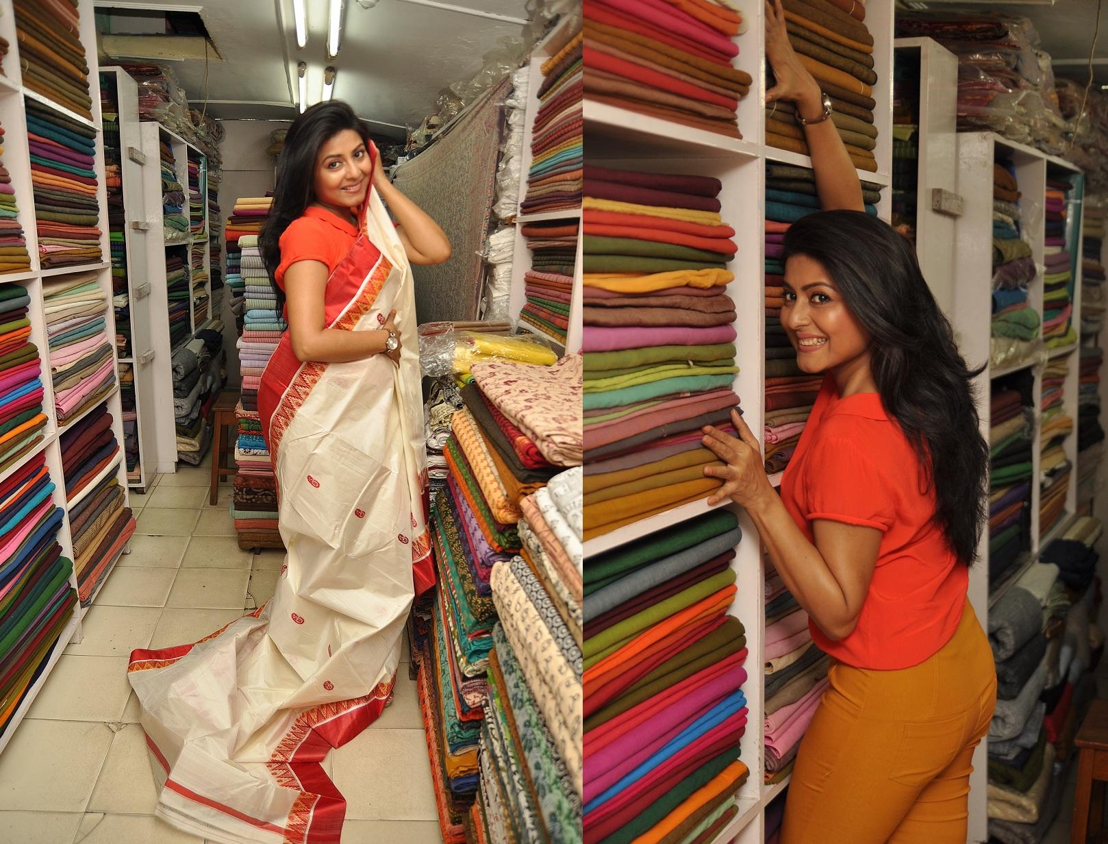 Gargee RoyChowdhury goes Puja shopping