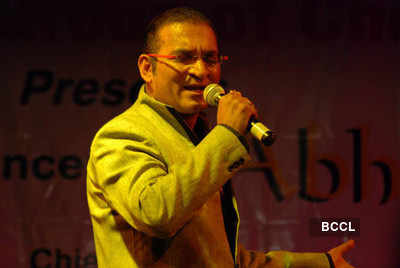 Abhijeet's live performance