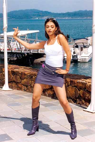 Hum Kisi Se Kum Nahin