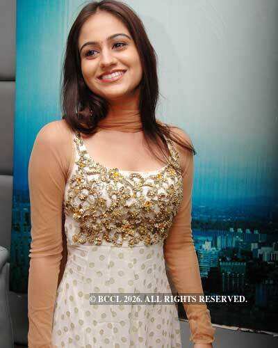Aksha Pics | Aksha Photos | Aksha Portfolio Pics | Aksha Personal ...