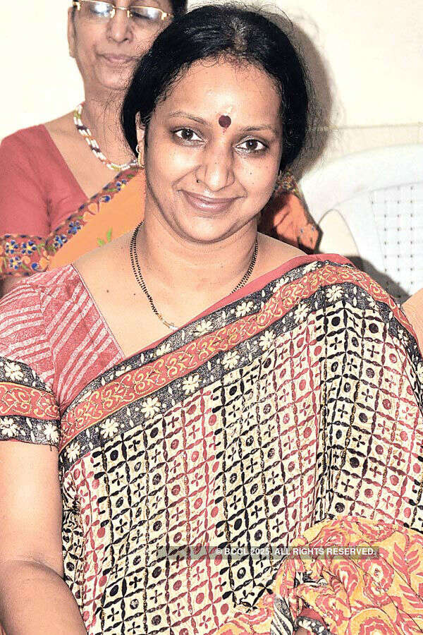 An exotic garba session