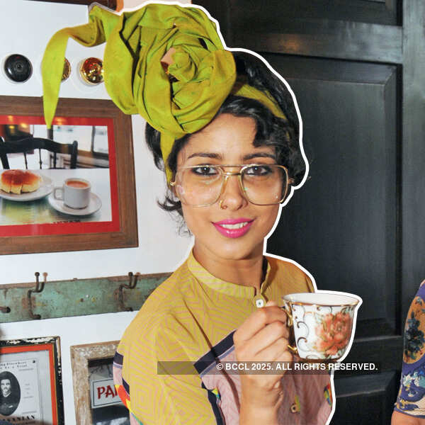 Sabina, AD Singh's fun Parsi party