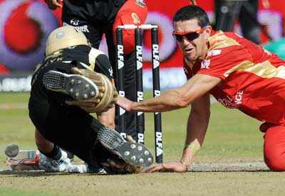 IPL: RCB beat KKR