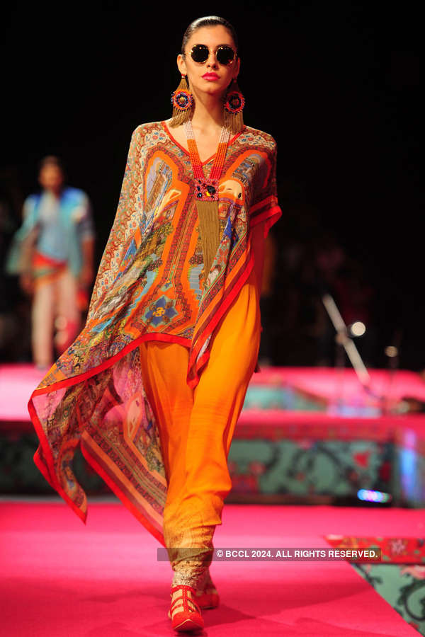 WIFW '15: Day 1: Tarun Tahiliani