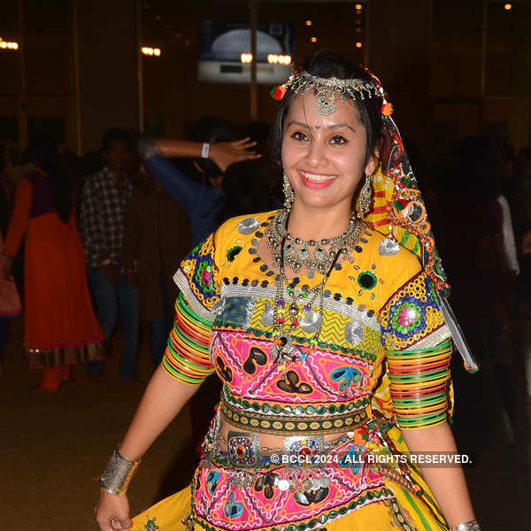 Garba enthusiasts have a ball