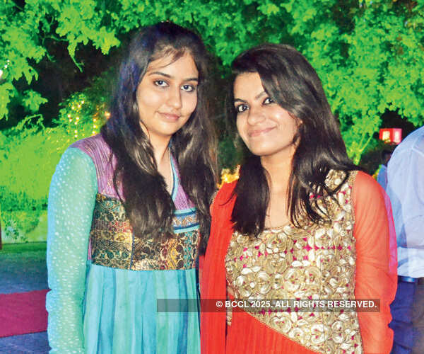 Isha and Payal at a Fresher&rsquo;s Party of a management institute in Kanpur