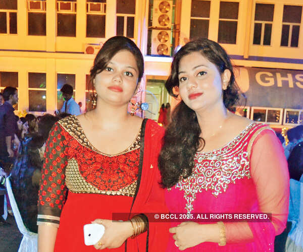 Neha and Pooja at a Fresher&rsquo;s Party of a management institute in Kanpur