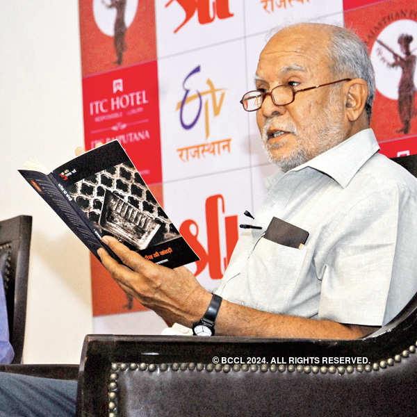 Interaction with Litterateur
