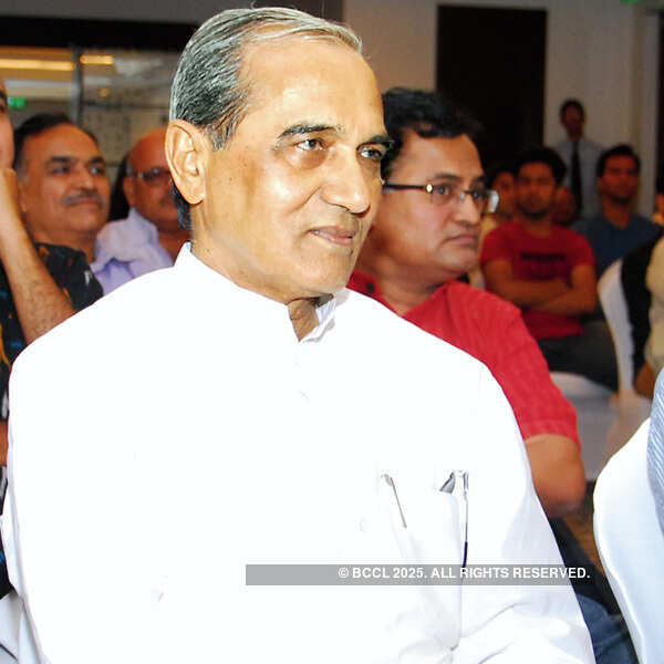 Interaction with Litterateur