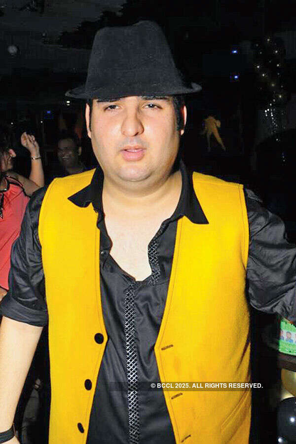 Fashionistas party in style