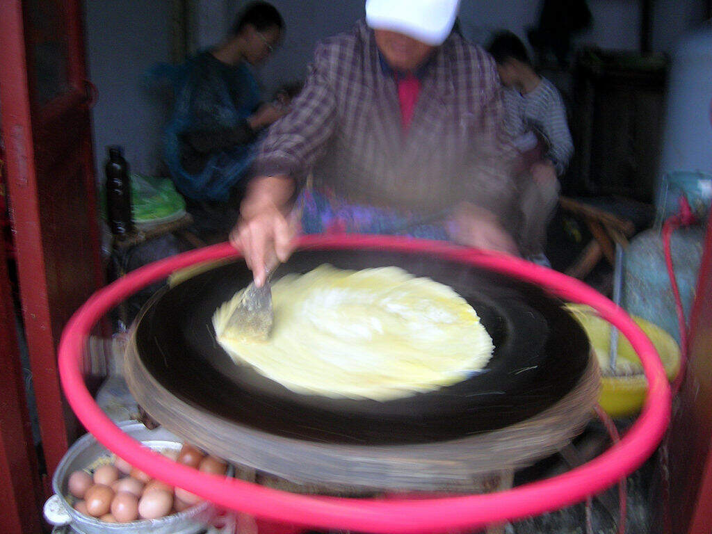 Jian Bing Stalls 煎饼摊 Jian Bing Stalls 煎饼摊