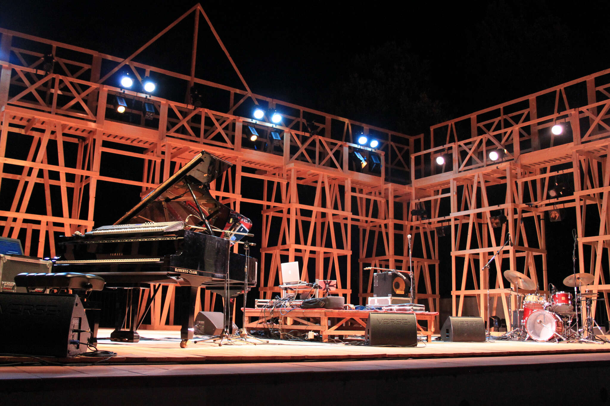 Teatro della Limonaia di Villa Strozzi Teatro della Limonaia di Villa Strozzi
