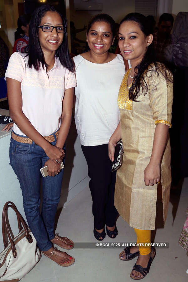 Cake shop inauguration