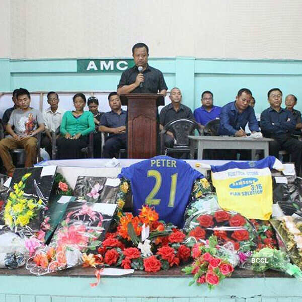 Footballer dies from spinal injury