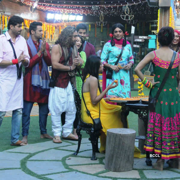 Bigg Boss 8: Sneak Peek