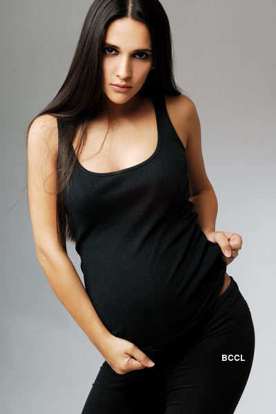 Tara's pregnancy photoshoot