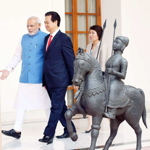 India offers defence boost to Vietnam