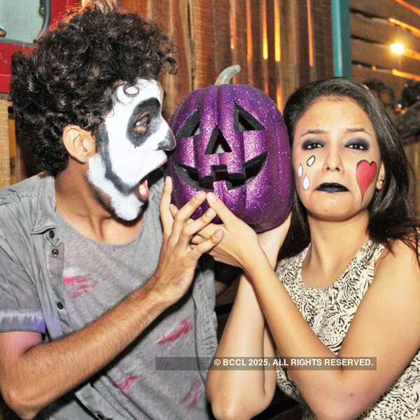 Delhiites enjoy Halloween night