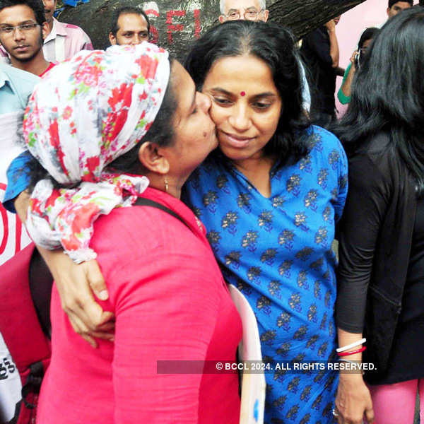 'Kiss of Love' protest in Kochi