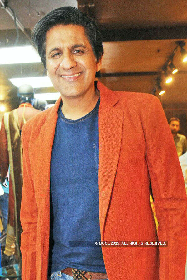 Neil's stylish outing