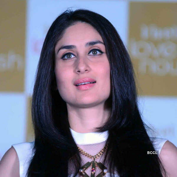 Kareena at Vivel's event