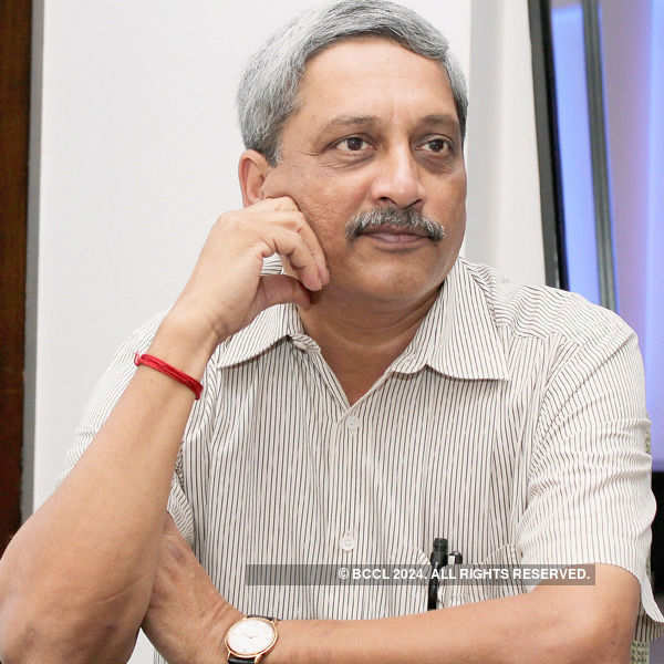 Manohar Parrikar resigns as Goa chief minister