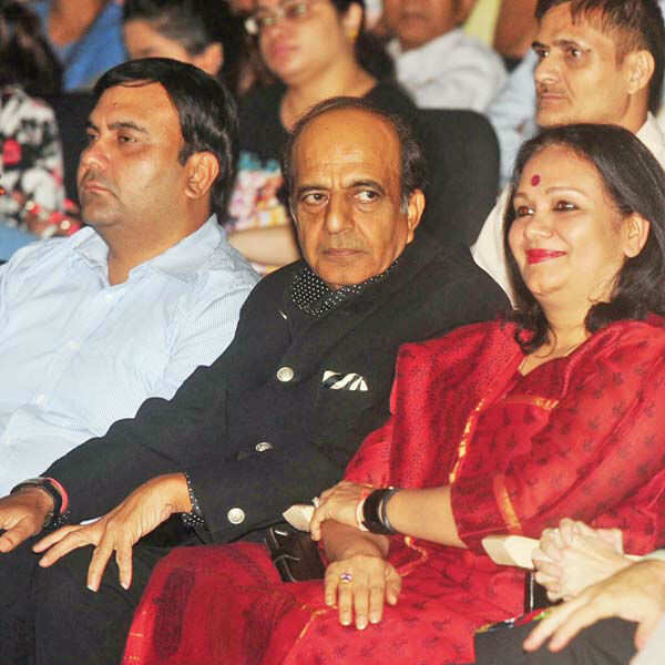 Shye Ben Tzur performs Hebrew qawwali