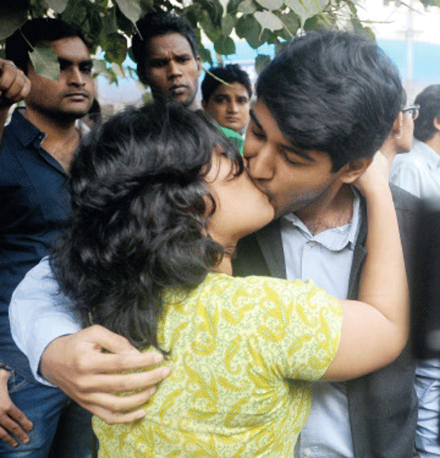 The Kiss Of Love Campaign The Times Of India