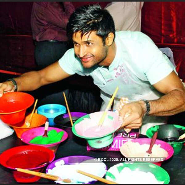 Hyderabad paints together