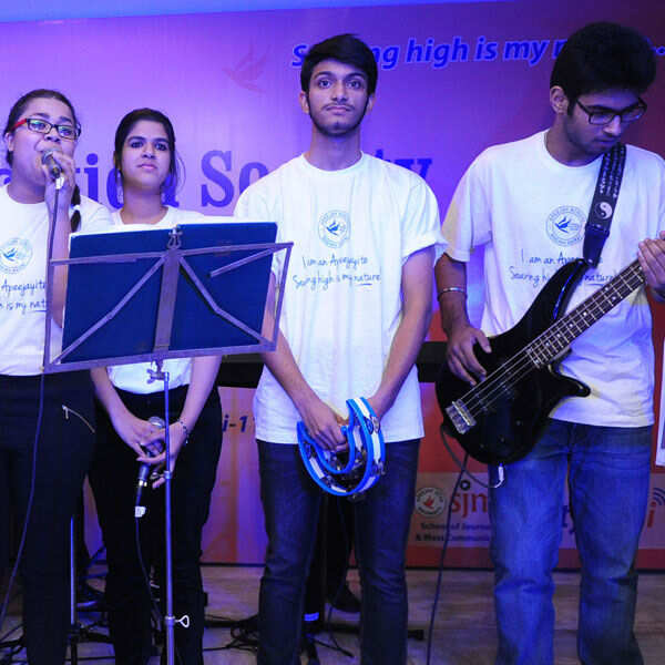 Apeejay School: Alumni meet