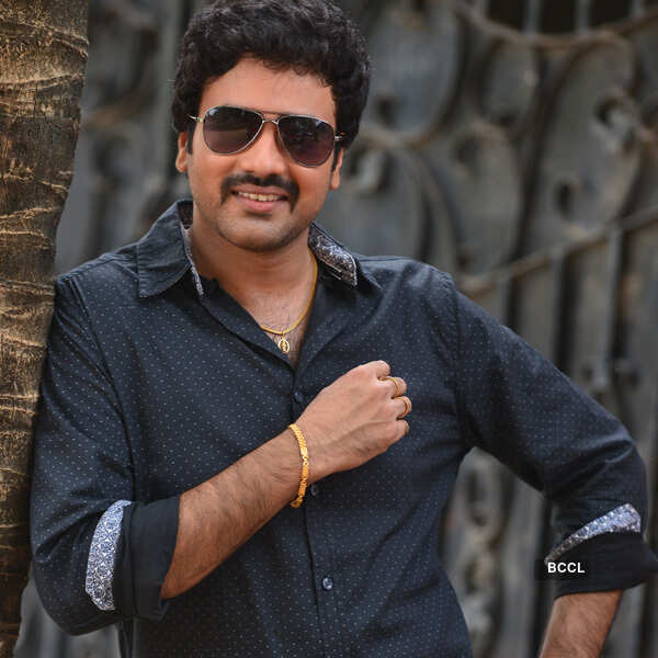 Dollar Ki Maro Vaipu